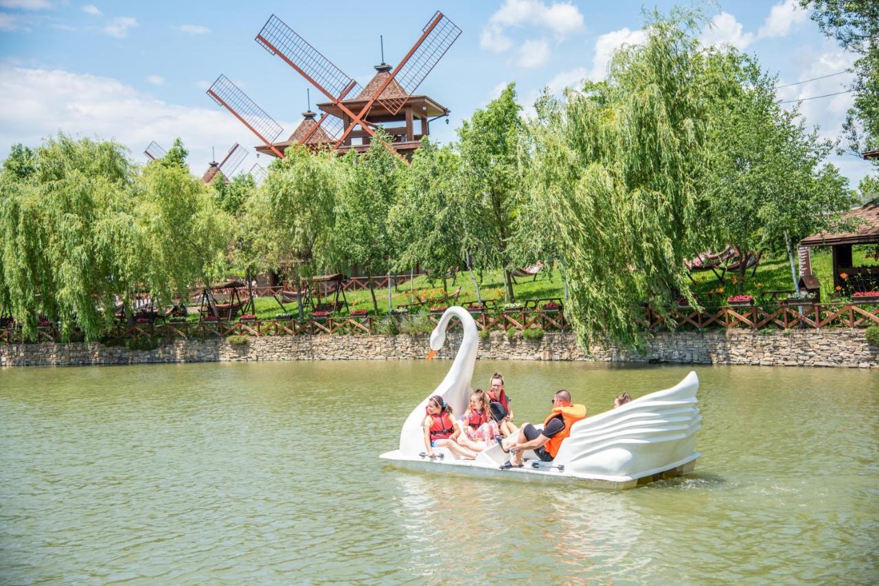 מלון Gorna Malina The Wind Mills Hydropark מראה חיצוני תמונה