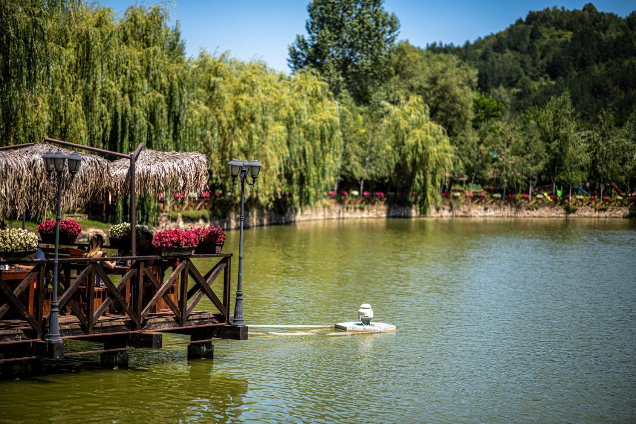 מלון Gorna Malina The Wind Mills Hydropark מראה חיצוני תמונה